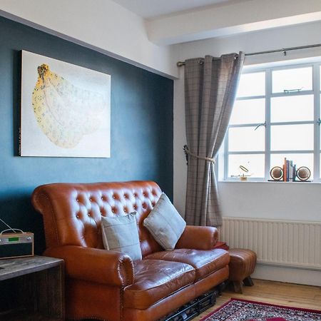 Beautifully Decorated Contemporary 2 Bedroom Flat Londres Exterior foto